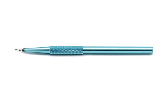 Picture of Feather™ Micro Scalpel, 15 Deg, Aluminum